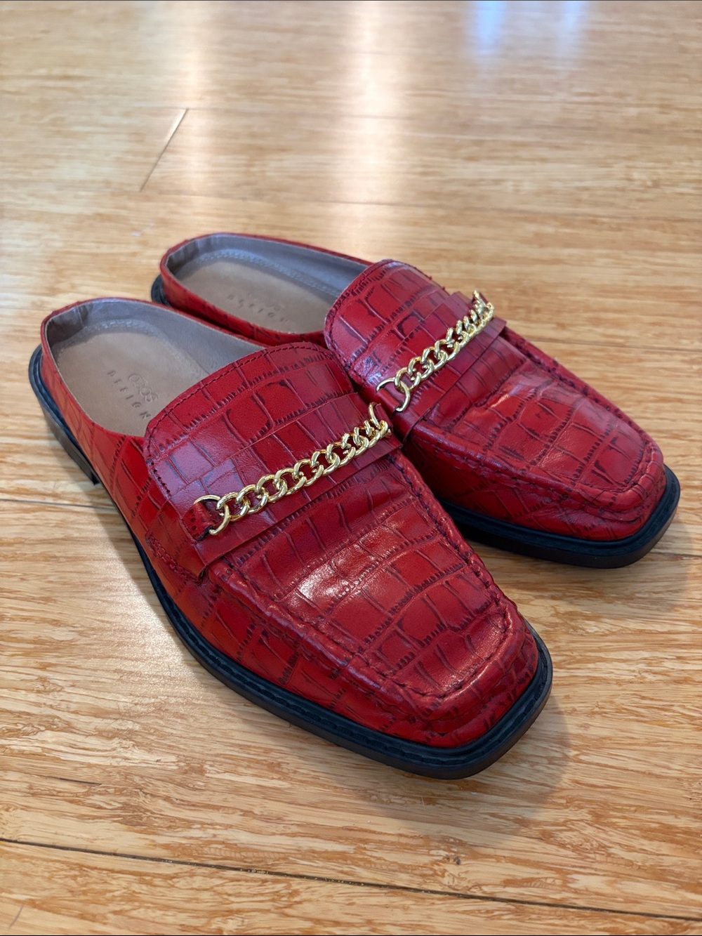 ASOS Red Croc Embossed Chain Loafer Mules EUC US size 8 business casual luxury